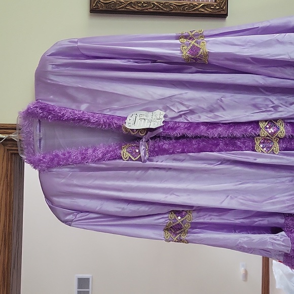 Womens medium/large purple nightgown w/robe new w tags super sexy! made in Egypt